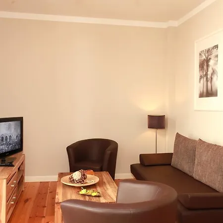 Ferienwohnung Warnemuende In Der Stadtvilla L Rostock Room photo