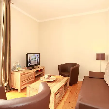 Ferienwohnung Warnemuende In Der Stadtvilla L Rostock Room photo