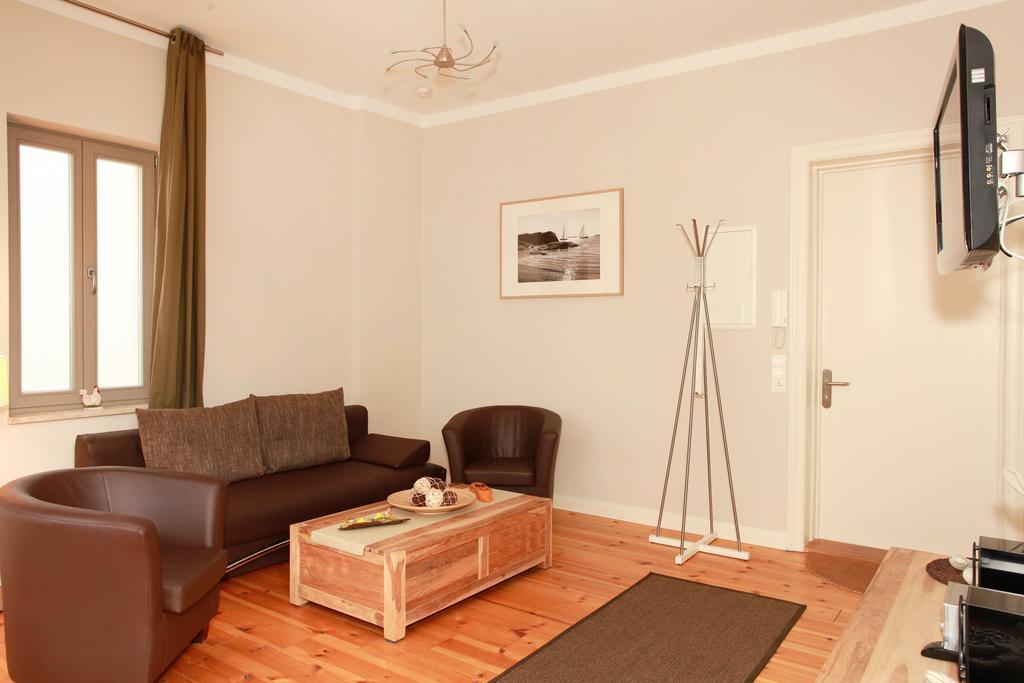Warnemuende In Der Stadtvilla L Apartment Rostock