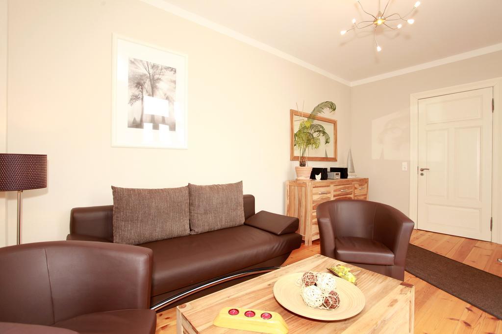 Warnemuende In Der Stadtvilla L Apartment Rostock