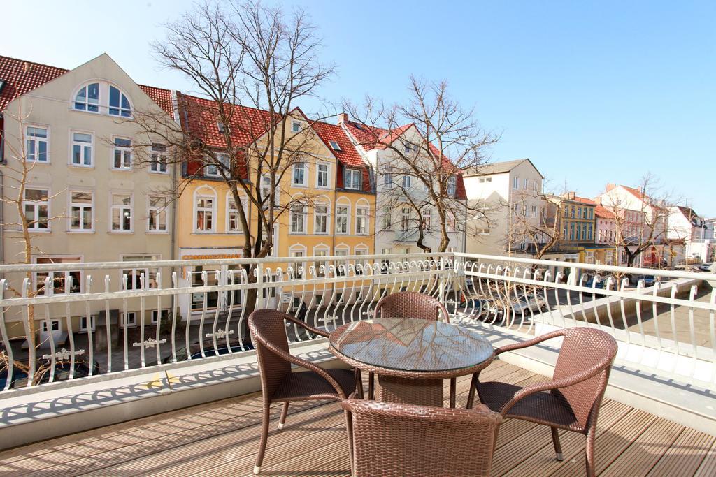 Warnemuende In Der Stadtvilla L Apartment Rostock