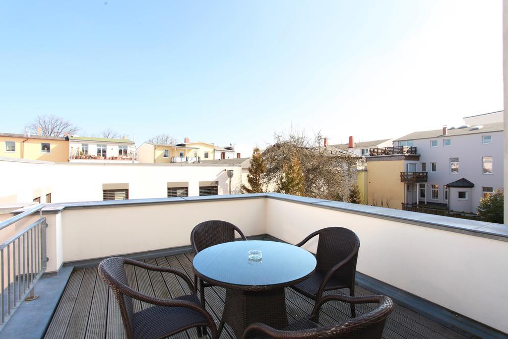 Warnemuende In Der Stadtvilla L Apartment